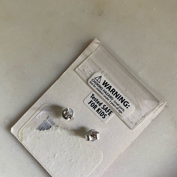 𝅺emily by Tomas SS dog little girl earrings - Picture 3 of 3